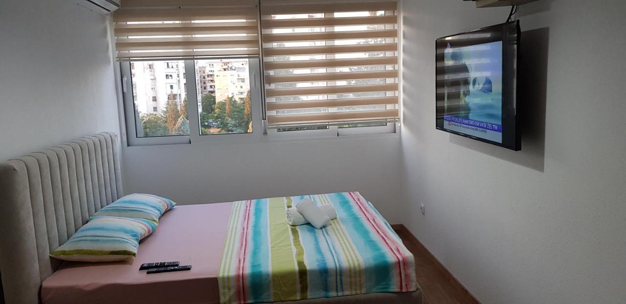Renta Stan Apartman Odmor Podgorica Kültér fotó