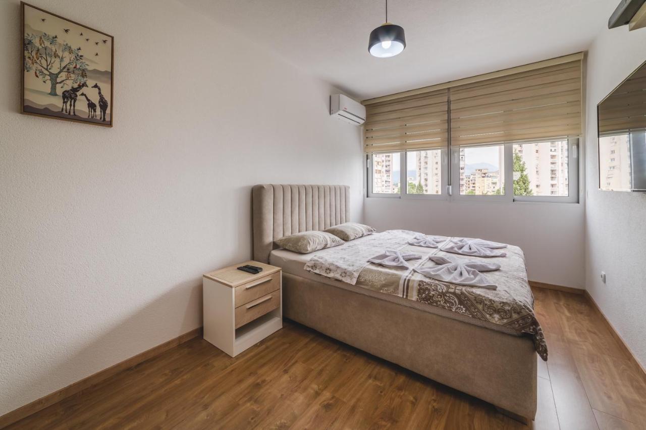 Renta Stan Apartman Odmor Podgorica Kültér fotó